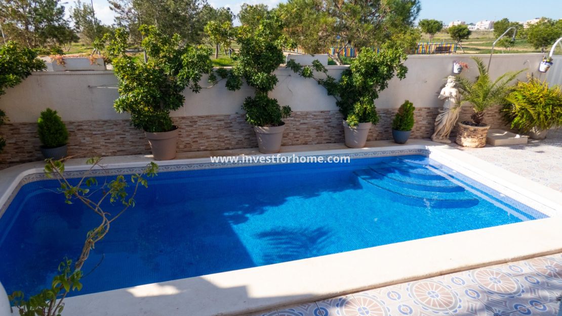 Sale - Villa - Orihuela Costa - Costa Blanca