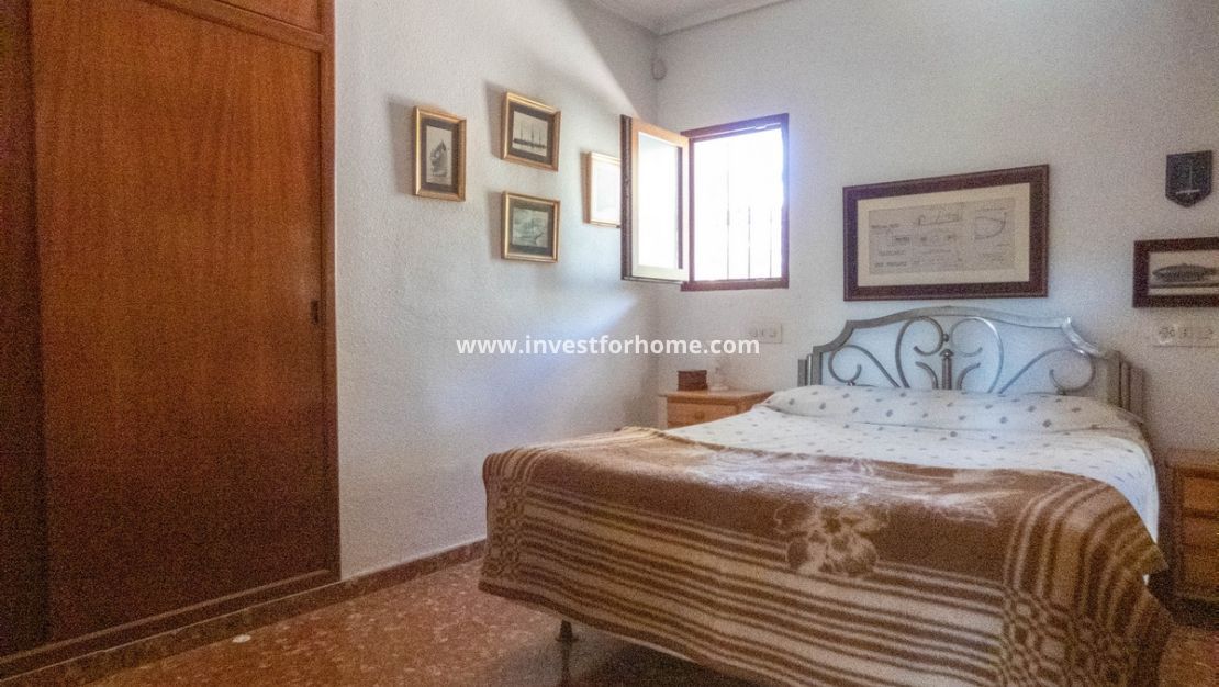 Sale - Villa - Orihuela Costa - Costa Blanca