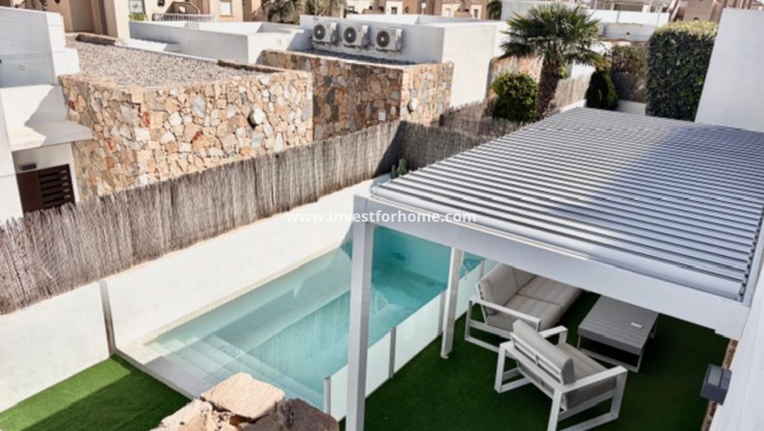 Sale - Villa - Orihuela Costa - Costa Blanca