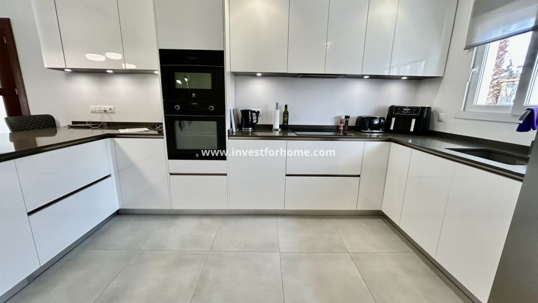 Sale - Villa - Orihuela Costa - Costa Blanca