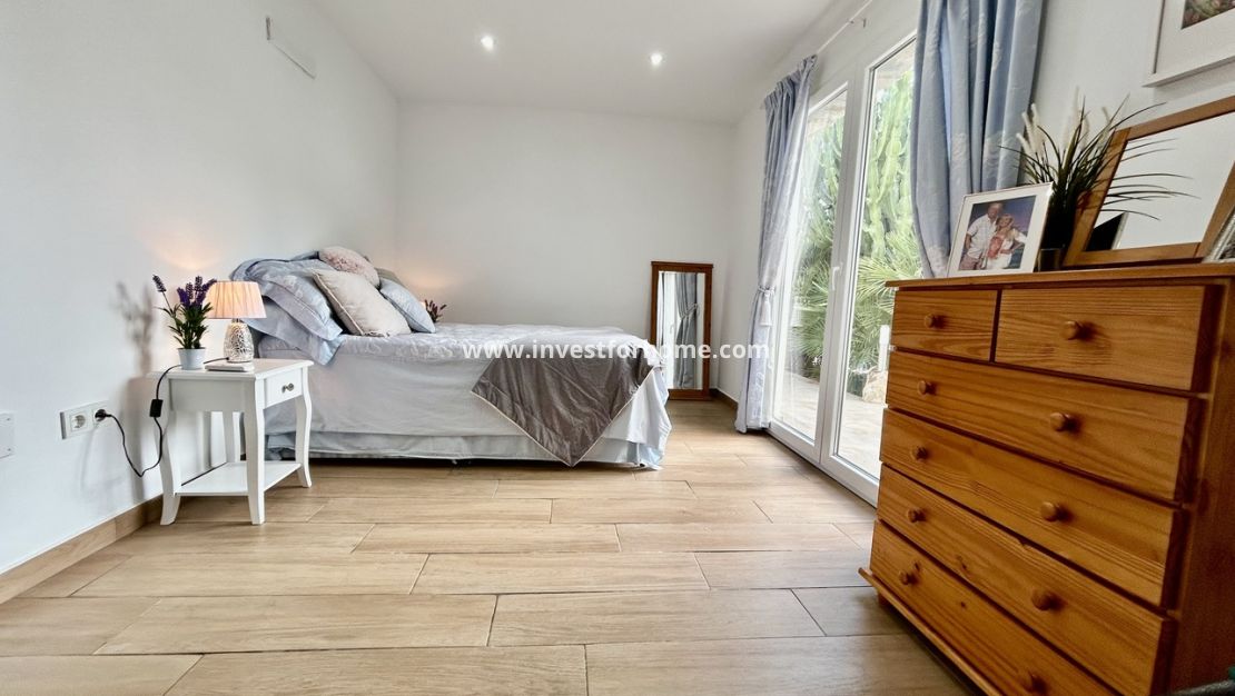 Sale - Villa - Orihuela Costa - Costa Blanca