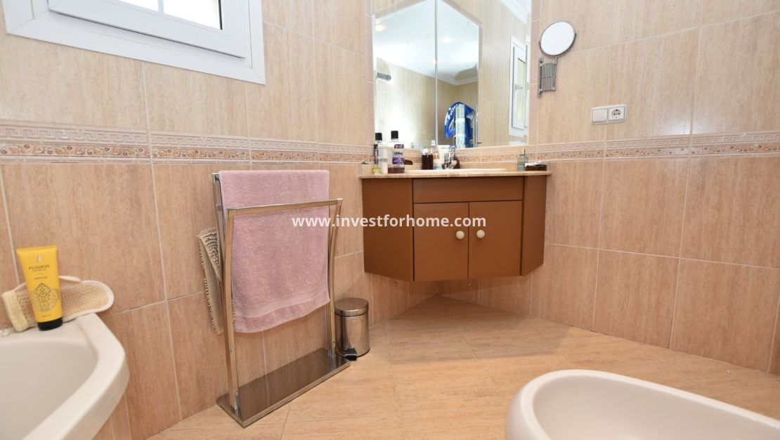 Sale - Villa - Orihuela Costa - Costa Blanca