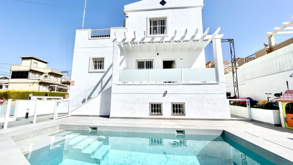 Sale - Villa - Orihuela Costa - Costa Blanca