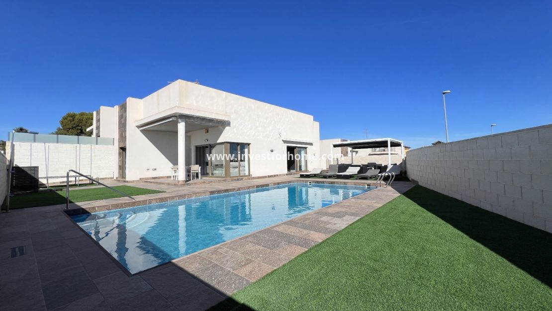 Sale - Villa - Orihuela Costa - Costa Blanca