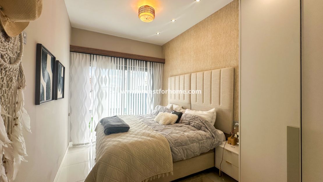 Sale - Villa - Orihuela Costa - Costa Blanca