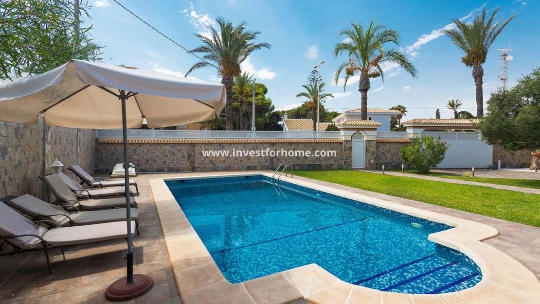 Sale - Villa - Orihuela Costa - Costa Blanca