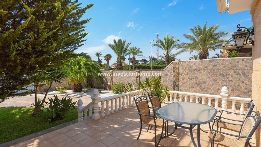 Sale - Villa - Orihuela Costa - Costa Blanca