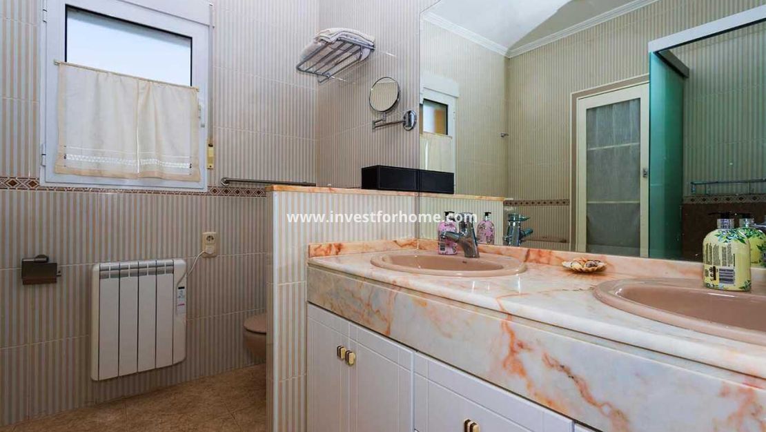 Sale - Villa - Orihuela Costa - Costa Blanca