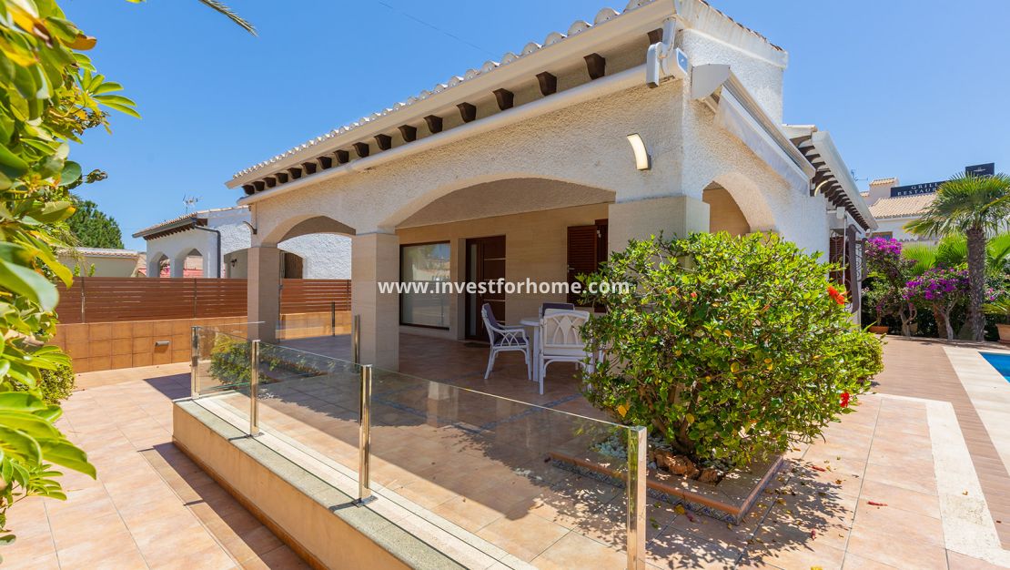 Sale - Villa - Orihuela Costa - Costa Blanca