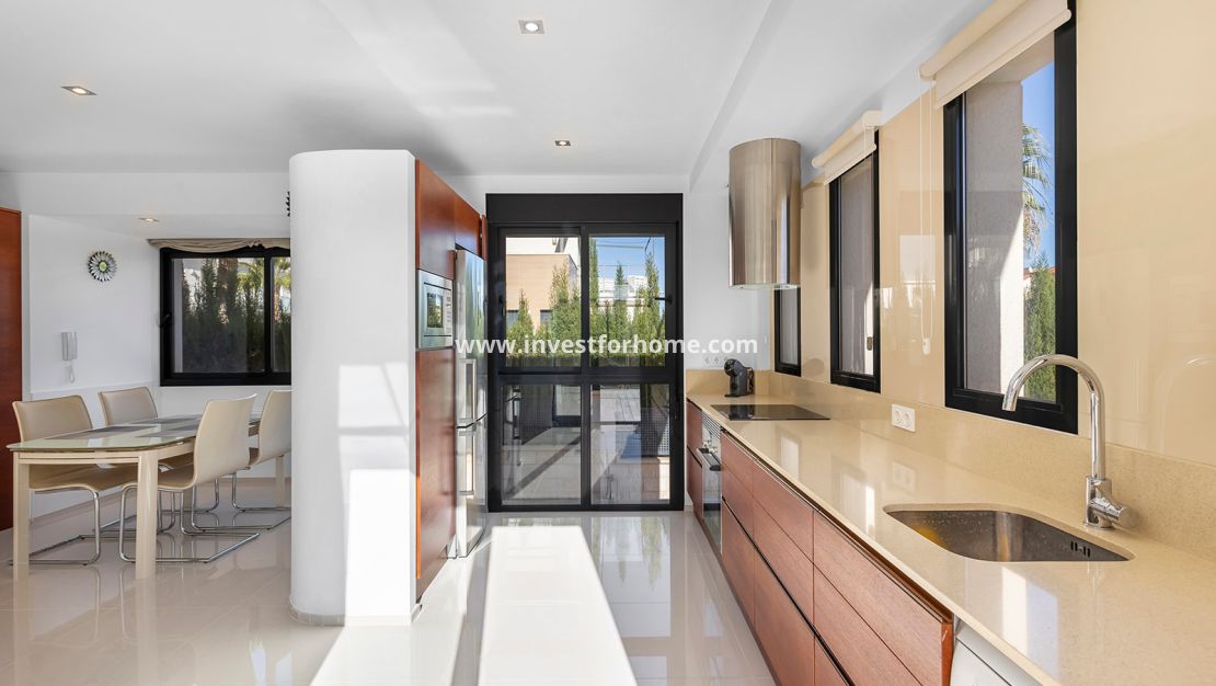 Sale - Villa - Orihuela Costa - Costa Blanca