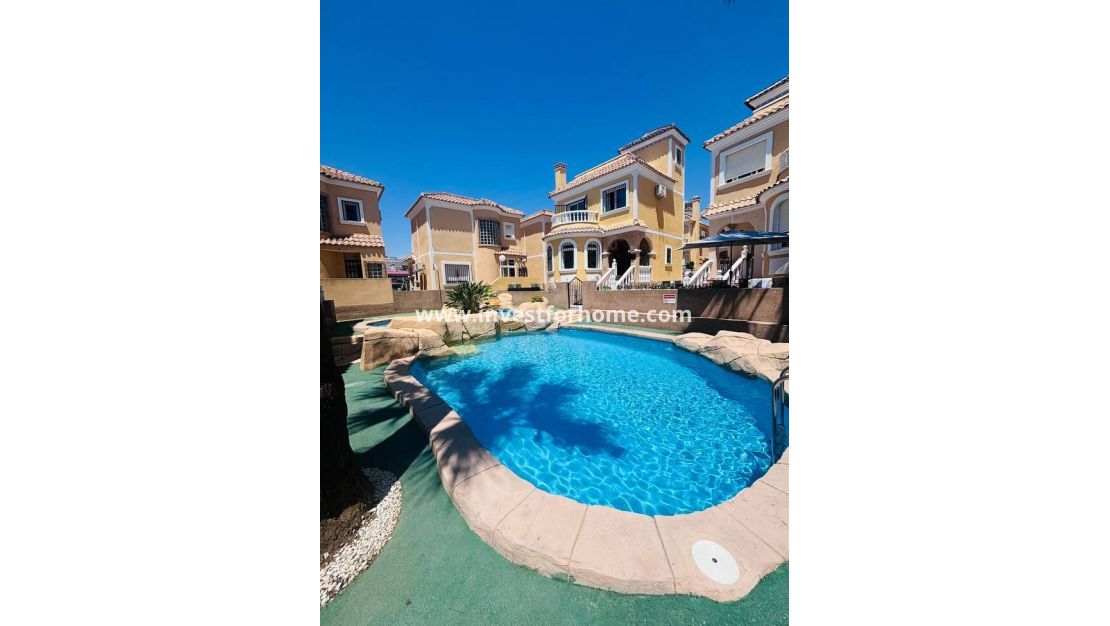 Sale - Villa - Orihuela Costa - Costa Blanca
