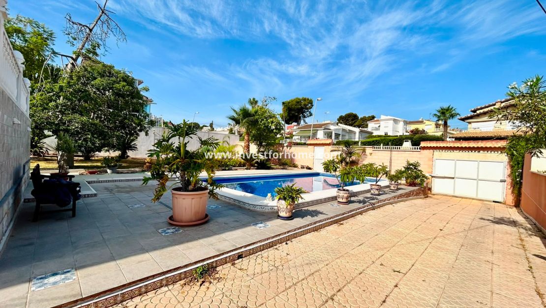 Sale - Villa - Orihuela Costa - Inland