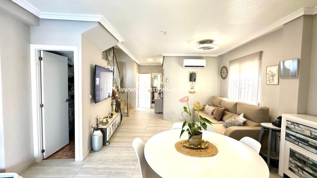 Sale - Villa - Orihuela Costa - La Regia