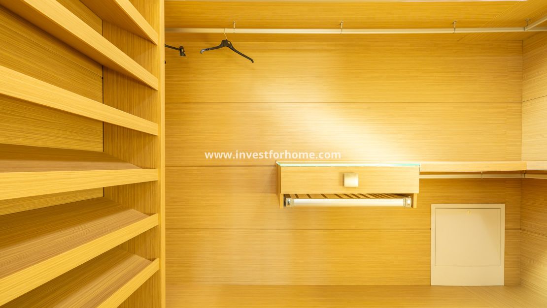 Sale - Villa - Orihuela Costa - La Zenia