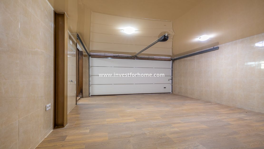 Sale - Villa - Orihuela Costa - La Zenia