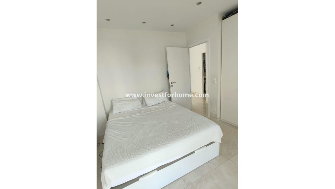 Sale - Villa - Orihuela Costa - La Zenia