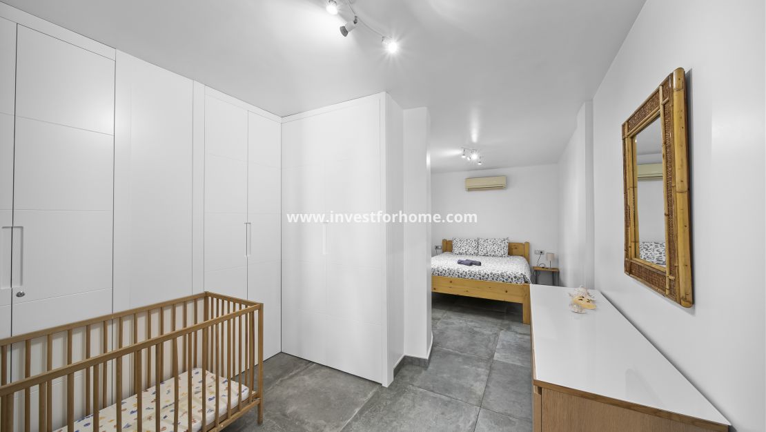 Sale - Villa - Orihuela Costa - La Zenia