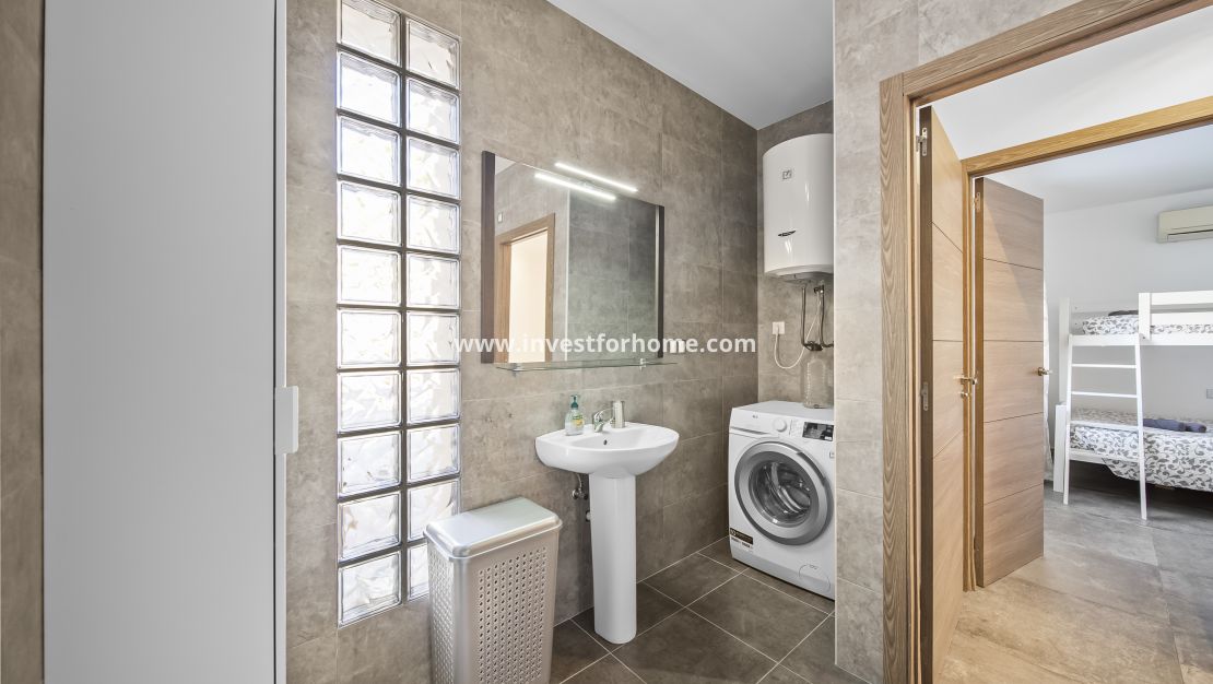 Sale - Villa - Orihuela Costa - La Zenia