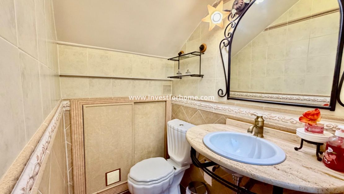 Sale - Villa - Orihuela Costa - La Zenia