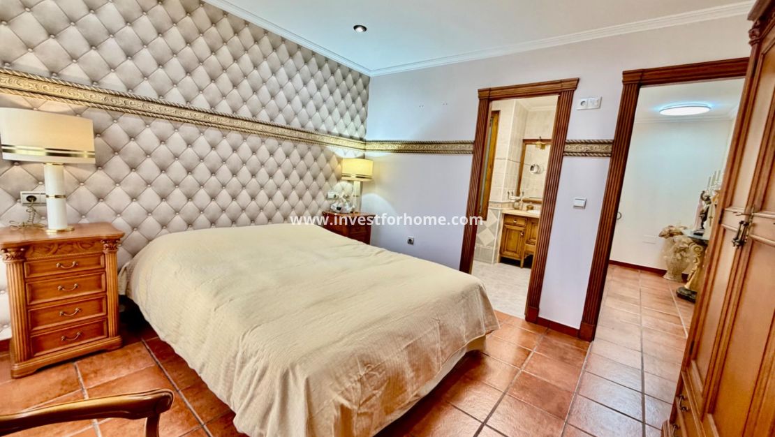 Sale - Villa - Orihuela Costa - La Zenia