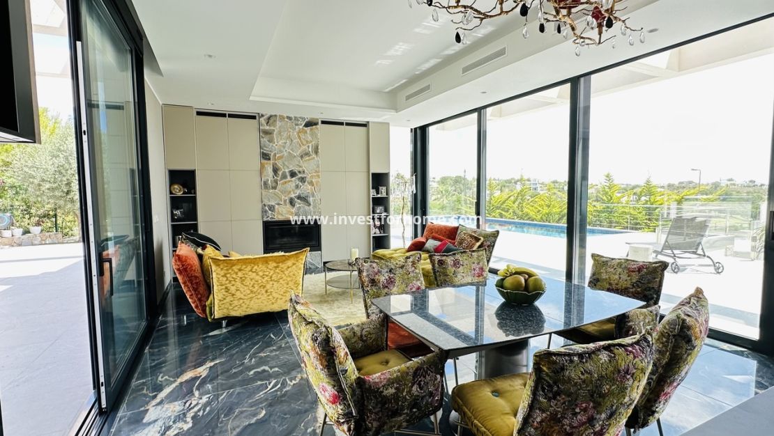 Sale - Villa - Orihuela Costa - Las Colinas Golf