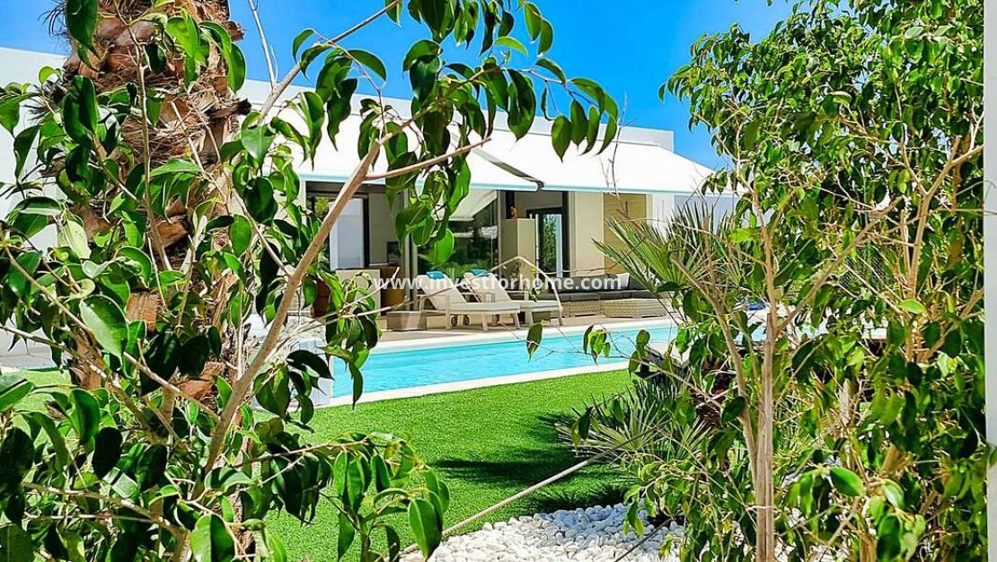 Sale - Villa - Orihuela Costa - Las Colinas Golf