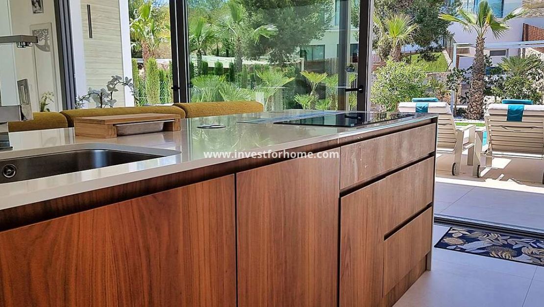 Sale - Villa - Orihuela Costa - Las Colinas Golf