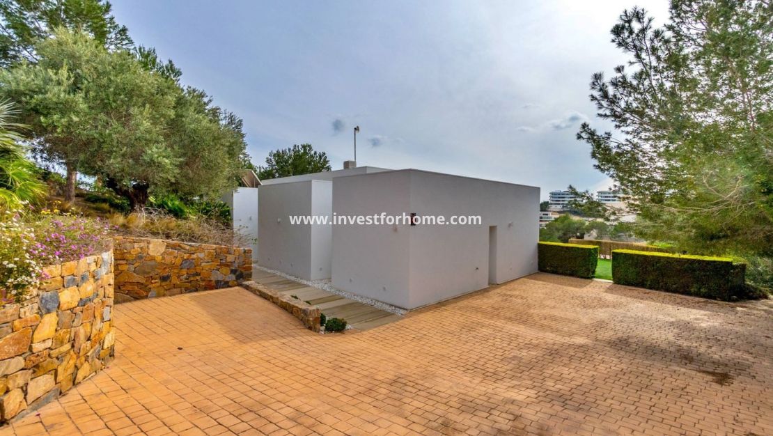 Sale - Villa - Orihuela Costa - Las Colinas Golf