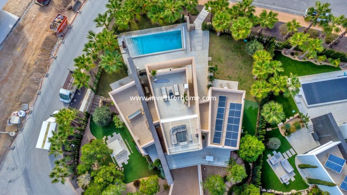 Sale - Villa - Orihuela Costa - Las Colinas Golf