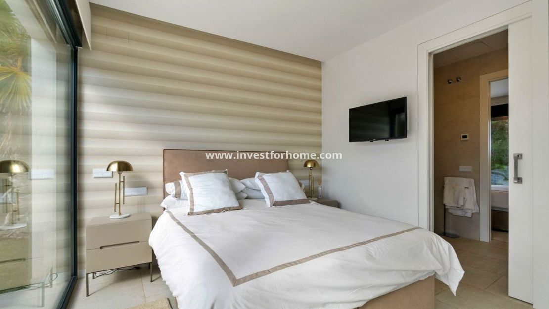 Sale - Villa - Orihuela Costa - Las Colinas Golf