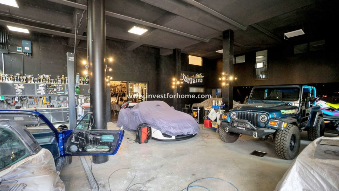 Sale - Villa - Orihuela Costa - Las Colinas Golf