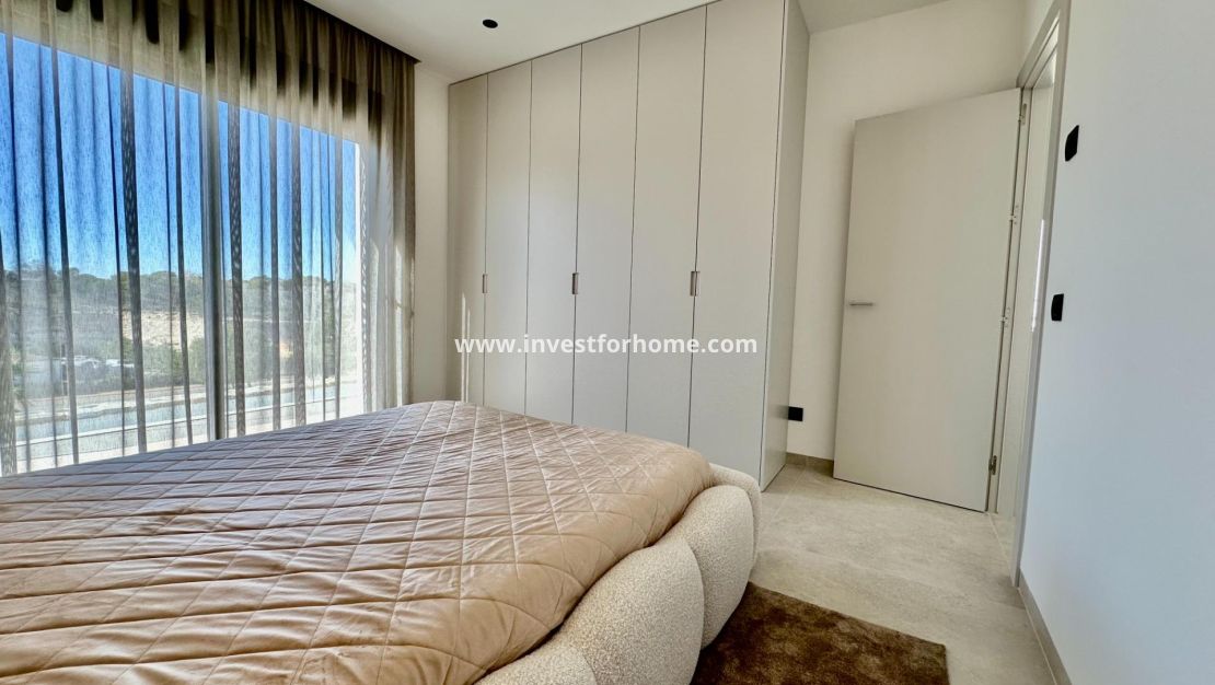 Sale - Villa - Orihuela Costa - Las Colinas Golf