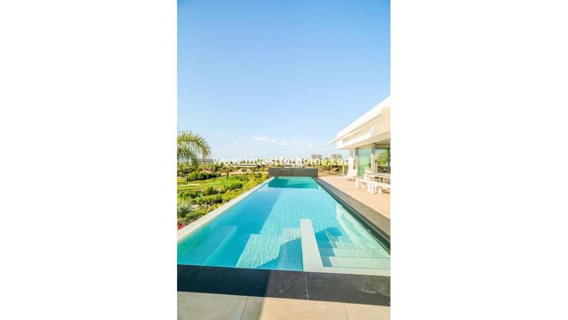 Sale - Villa - Orihuela Costa - Las Colinas Golf