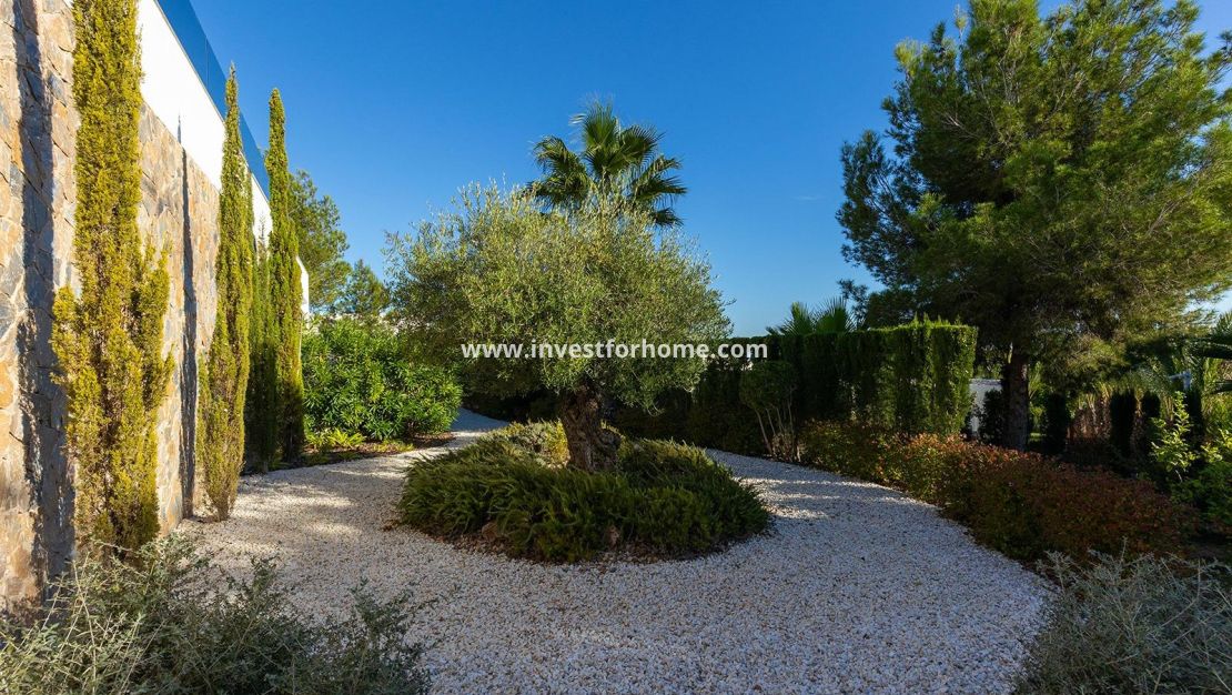 Sale - Villa - Orihuela Costa - Las Colinas Golf
