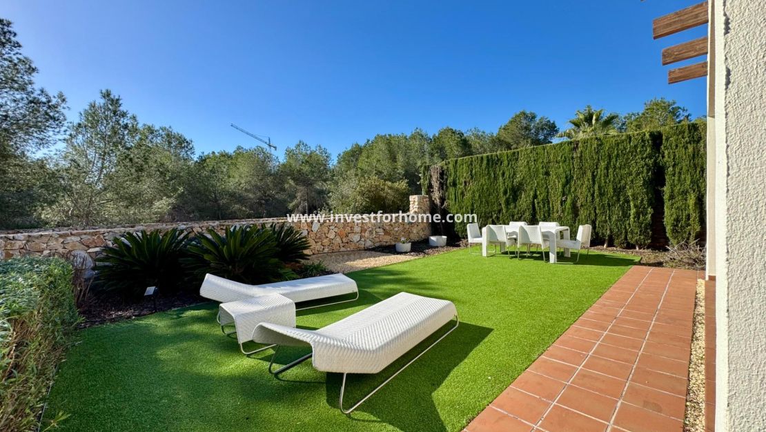 Sale - Villa - Orihuela Costa - Las Colinas Golf