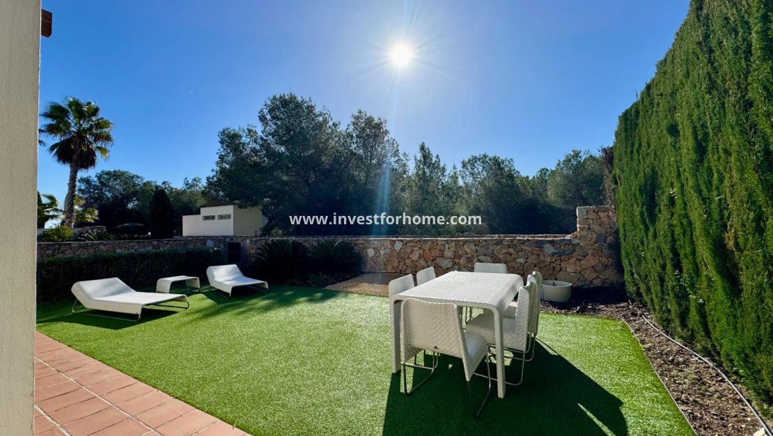Sale - Villa - Orihuela Costa - Las Colinas Golf