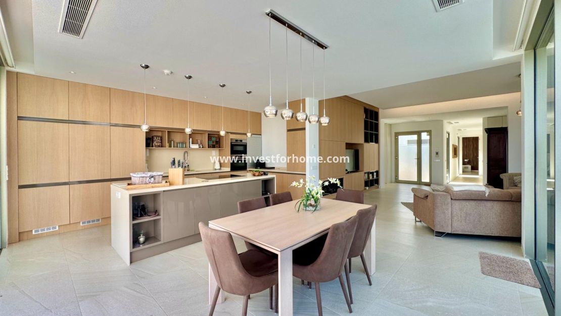Sale - Villa - Orihuela Costa - Las Colinas Golf