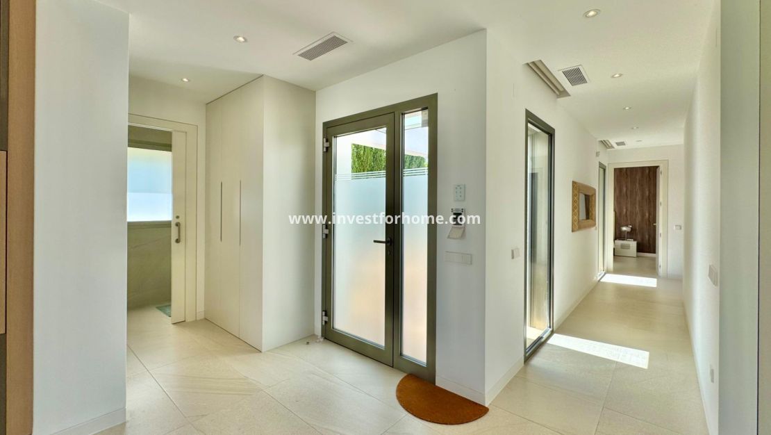 Sale - Villa - Orihuela Costa - Las Colinas Golf