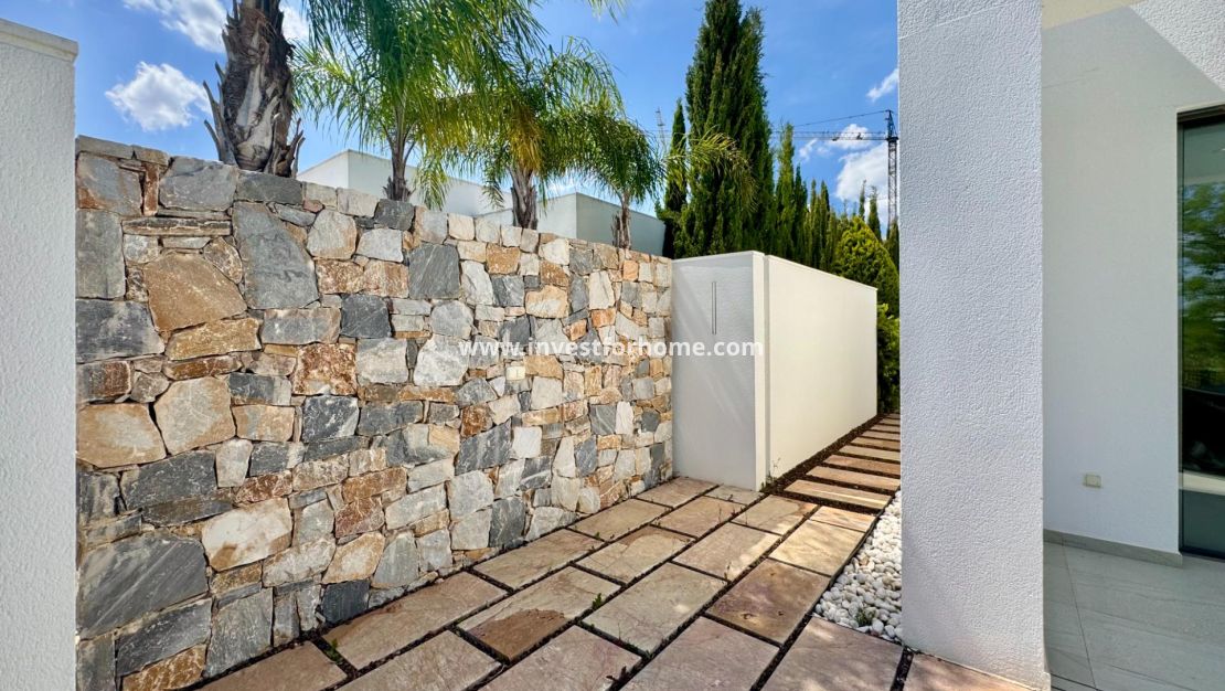 Sale - Villa - Orihuela Costa - Las Colinas Golf