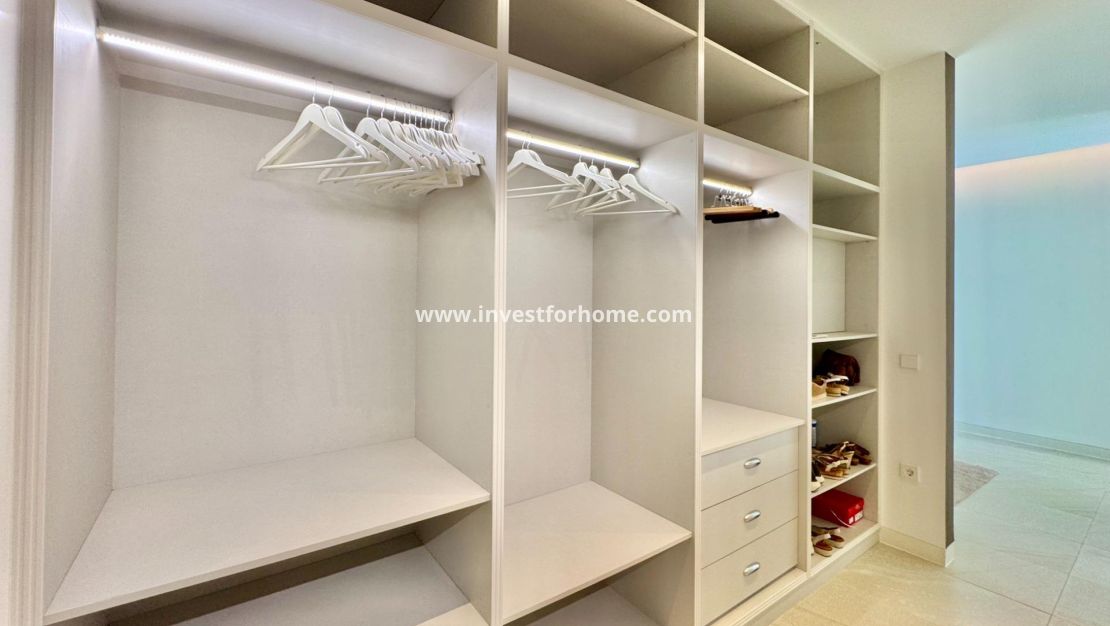 Sale - Villa - Orihuela Costa - Las Colinas Golf