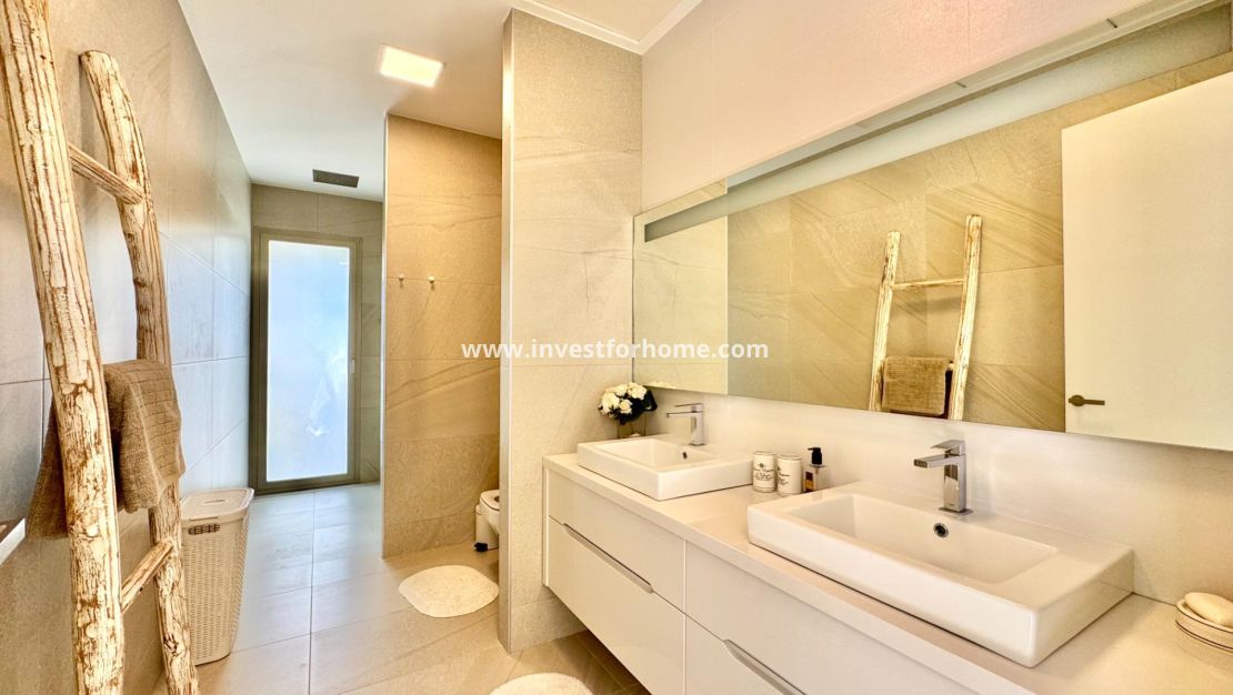 Sale - Villa - Orihuela Costa - Las Colinas Golf