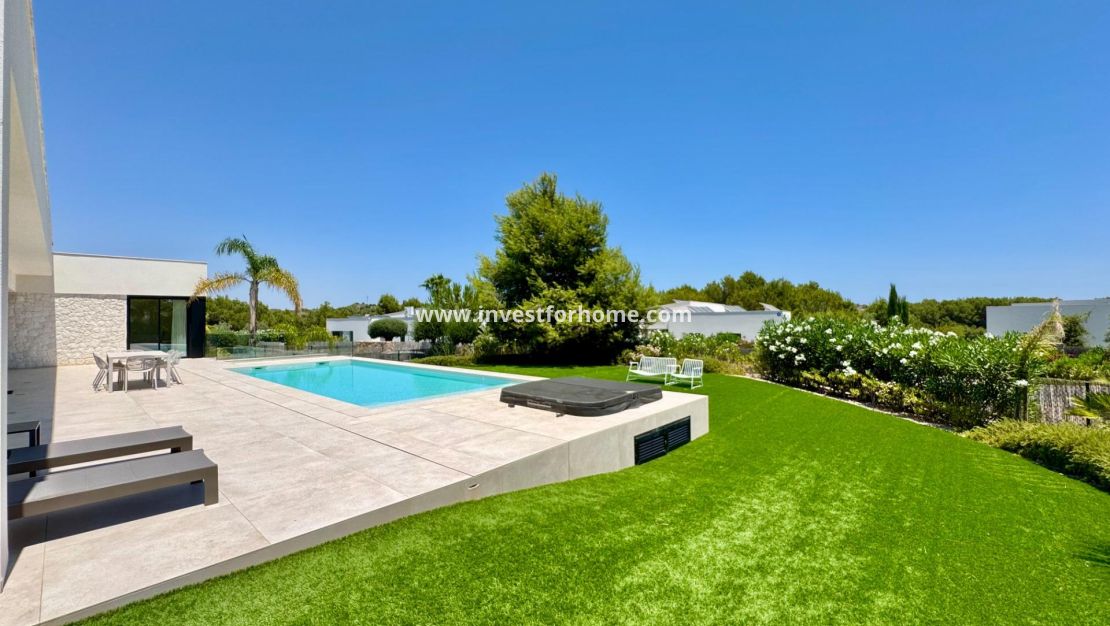 Sale - Villa - Orihuela Costa - Las Colinas Golf