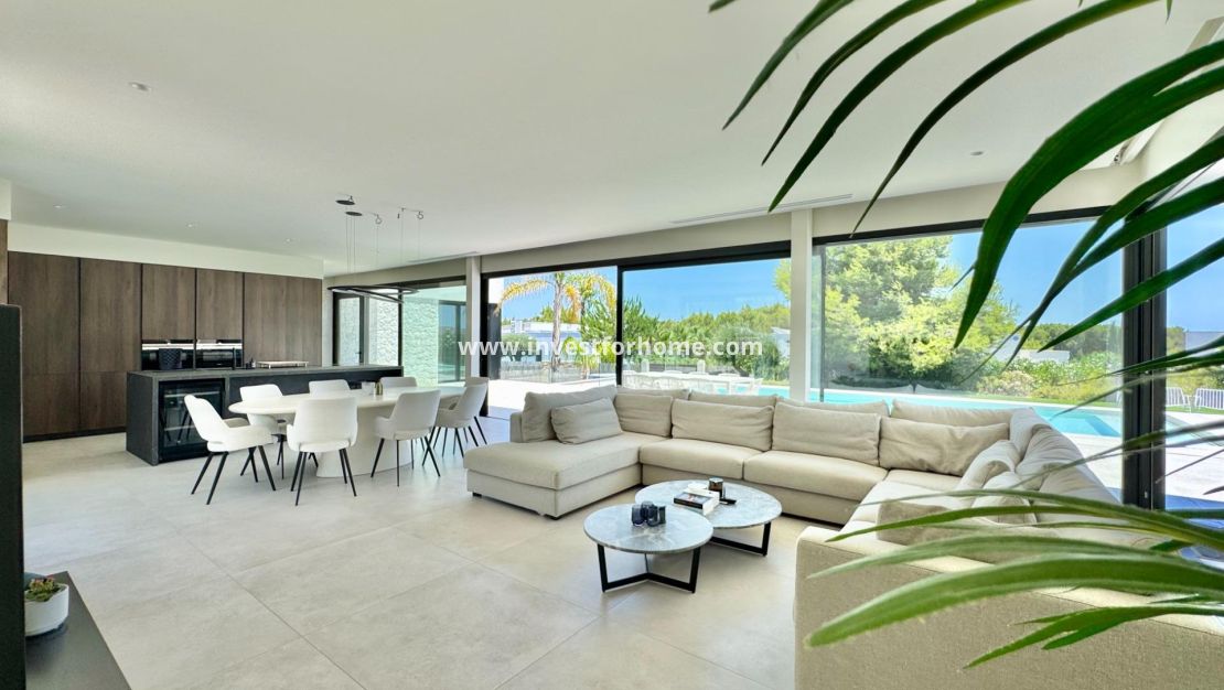 Sale - Villa - Orihuela Costa - Las Colinas Golf