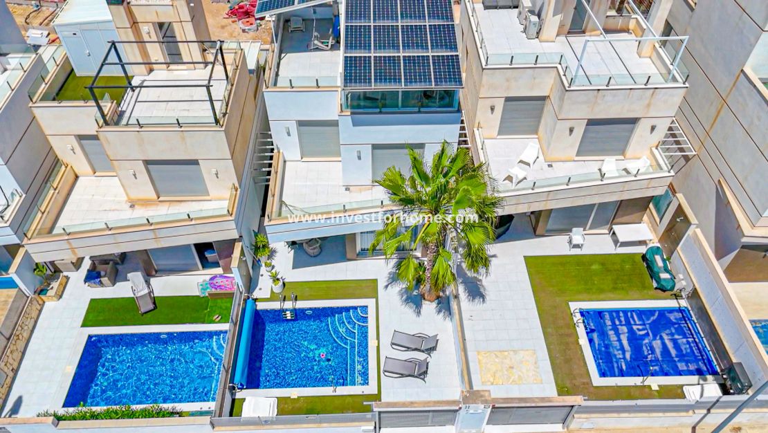 Sale - Villa - Orihuela Costa - Lomas De Cabo Roig