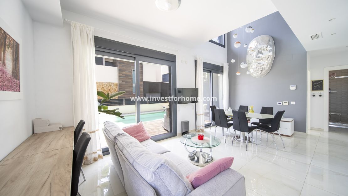 Sale - Villa - Orihuela Costa - Lomas De Cabo Roig