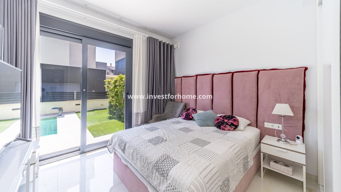Sale - Villa - Orihuela Costa - Lomas De Cabo Roig