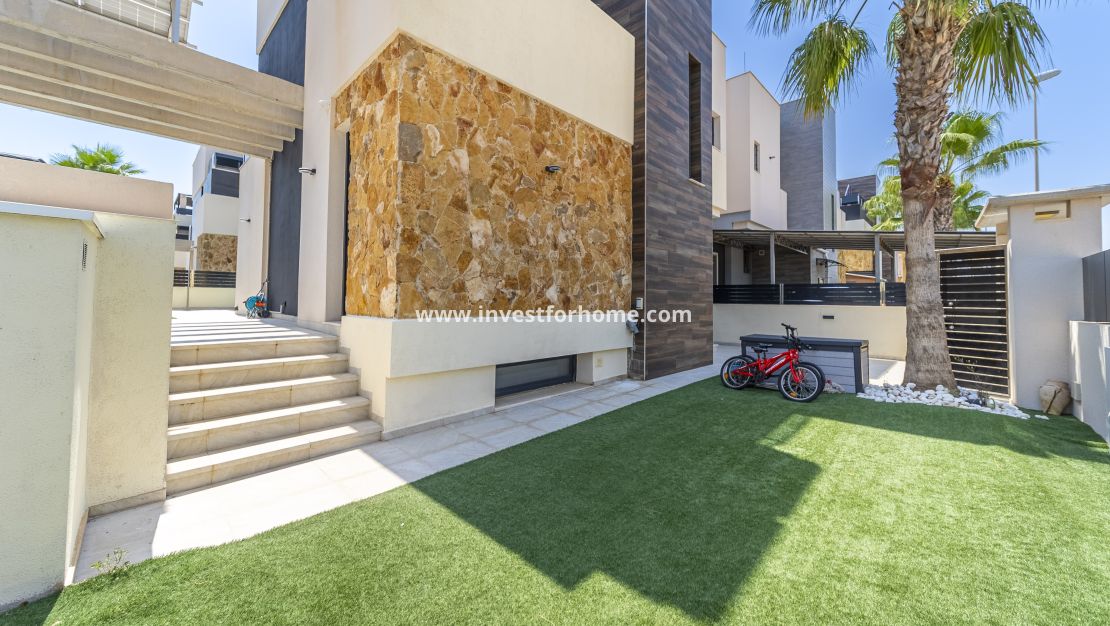 Sale - Villa - Orihuela Costa - Lomas De Cabo Roig