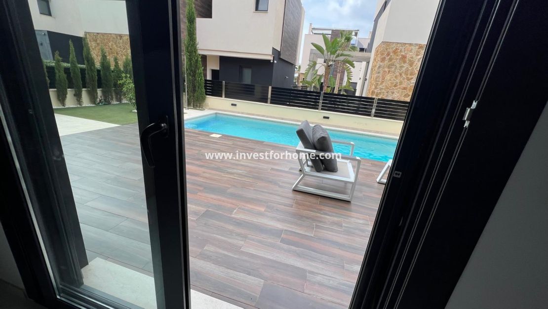 Sale - Villa - Orihuela Costa - Lomas De Cabo Roig