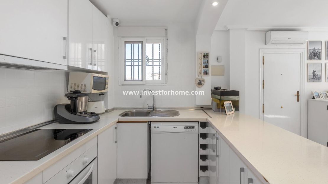 Sale - Villa - Orihuela Costa - Lomas de Cabo Roig