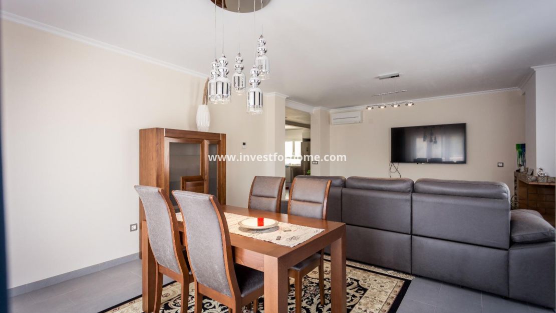 Sale - Villa - Orihuela Costa - Lomas De Campoamor Golf